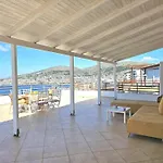 Sea View Penthouse 090 *