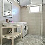Sea View Penthouse 090 *