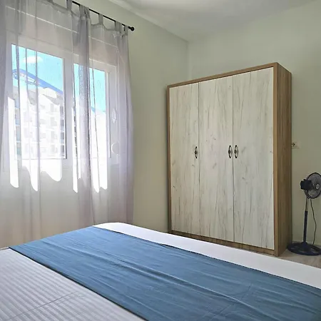 Sea View Penthouse 090 Апартаменты Саранда