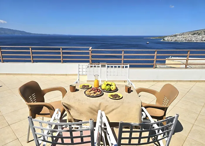 Sea View Penthouse 090 *