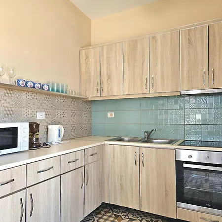 Apartment Sea View Penthouse 090 *