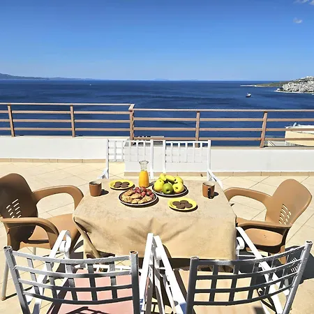 Sea View Penthouse 090 *