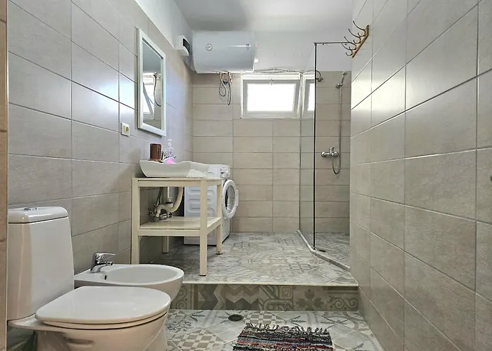 Sea View Penthouse 090 דירה